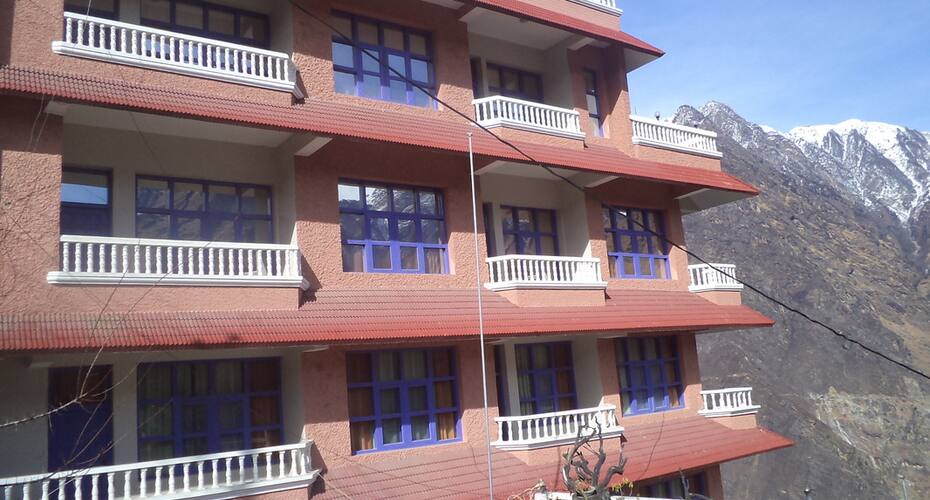 Malari Inn, Joshimath 2